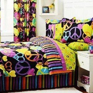 PEACE SIGN RETRO TWIN KIDS 8Pc BEDDING & WINDOW 2 PANEL SET 🥳HOST PICK🎈💥🆕NWT